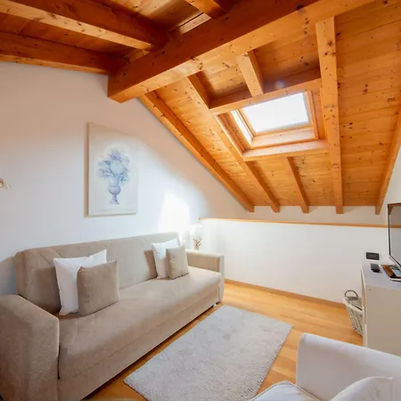 Apartamento Stella Marina 2 *